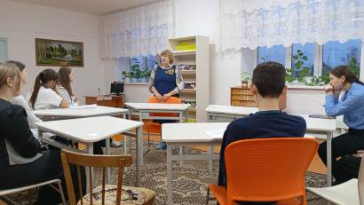 В школьной библиотеке прошёл литературный час "Книги, ставшие фильмами"посвящённый произведениям, которые стали основой для известных фильмов.